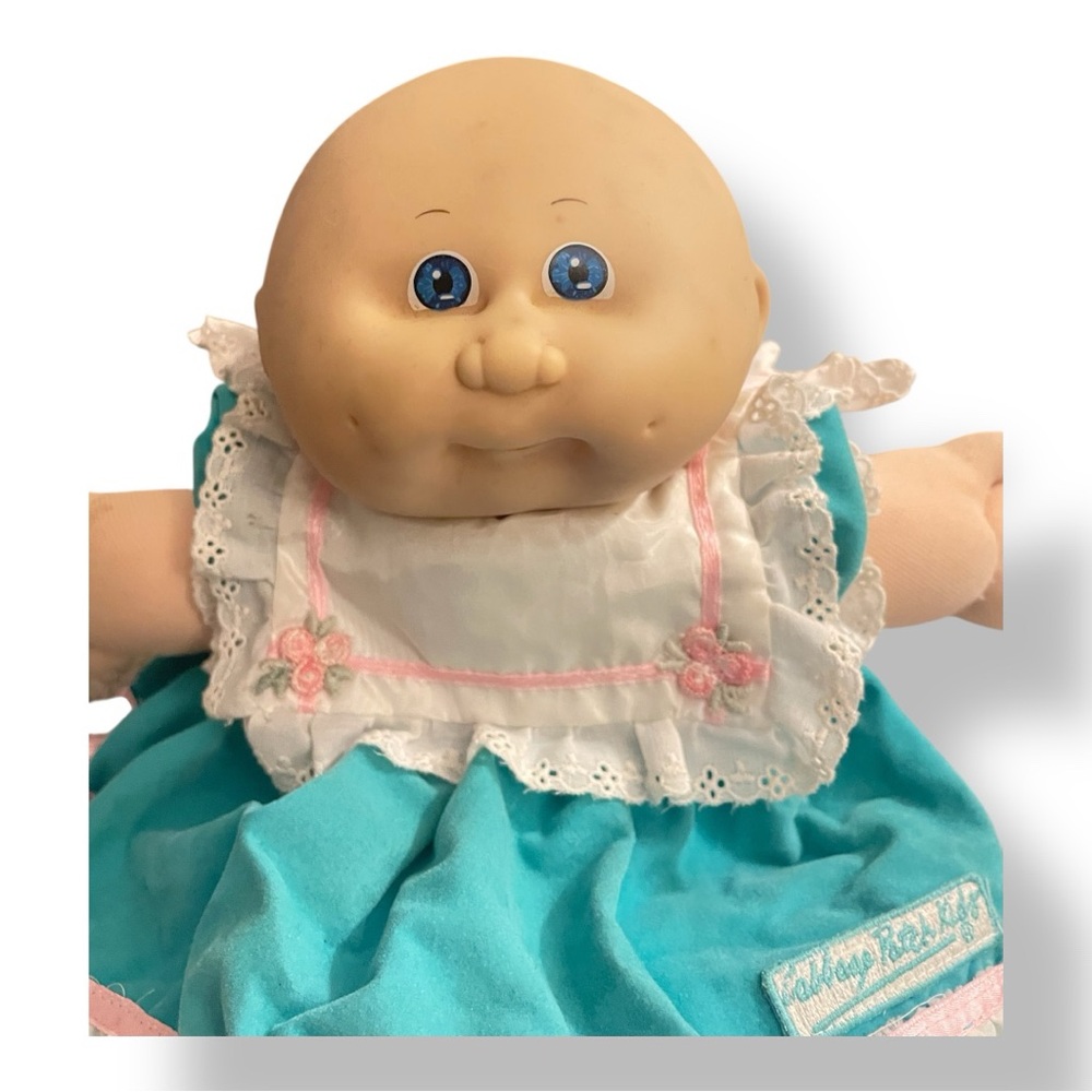 1987 Vintage Cabbage Patch Doll Collectible - Picture 2 of 3